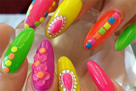 Hello Kitty Nail Salon- Crie os estilos de unhas da moda!
